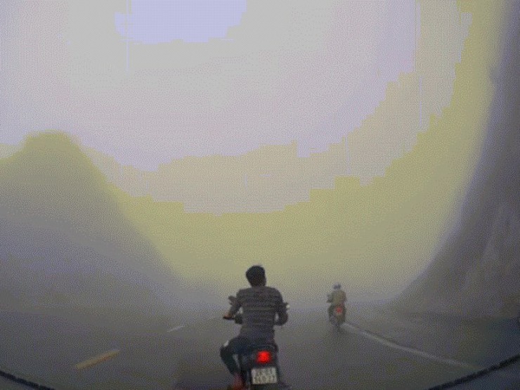 Công an triệu tập thanh niên chặn ô tô trên đèo Đá Trắng