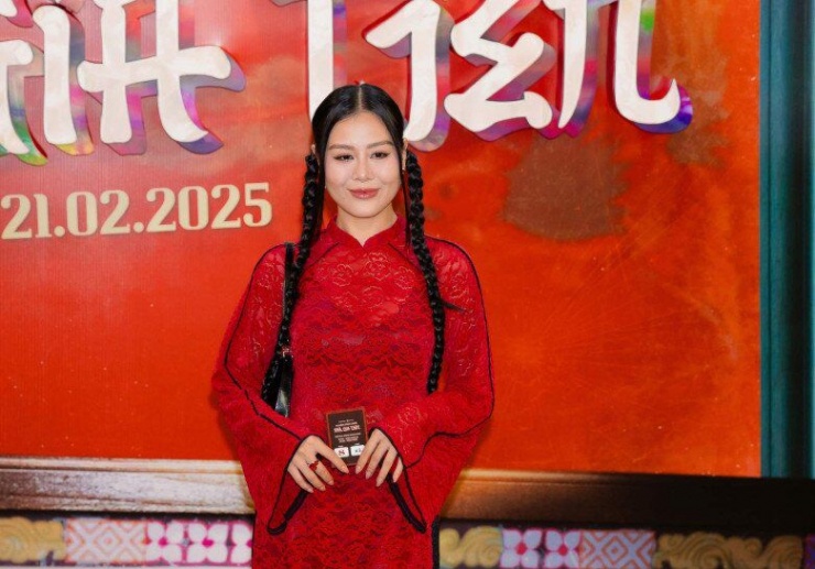 Nam Thư nhận về nhiều binh luận khi xuất hiện tại sự kiện điện ảnh gần đây. 