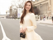 Thời trang - Thanh Thanh Huyền mặc áo dài đi mua sắm ở Pháp