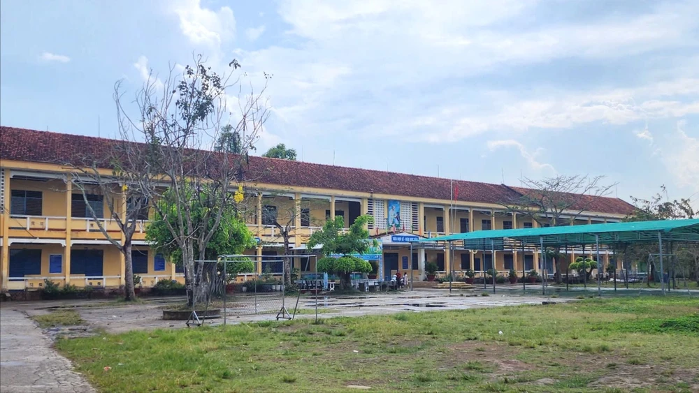 Trường Tiểu học BTT Núi Sập