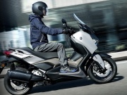 Yamaha XMAX 250 trình làng, thách thức SH350i với loại trang bị ấn tượng