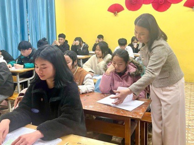 Xúc động những lá đơn tự nguyện dạy thêm của giáo viên vùng cao xứ Nghệ