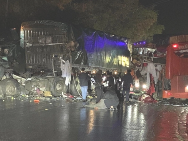 Vụ tai nạn thảm khốc 6 người chết ở Sơn La: 5 nạn nhân được chuyển về Việt Đức cấp cứu