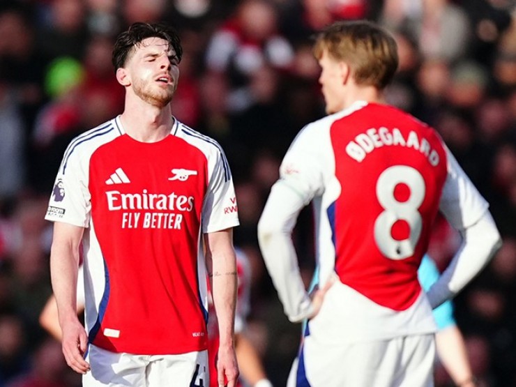 Arsenal hoảng loạn: Hàng công bế tắc, trả giá vì không mua tiền đạo