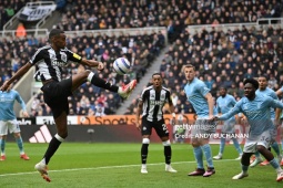 Trực tiếp bóng đá Newcastle - Nottingham Forest: Hudson-Odoi mở tỷ số chớp nhoáng (Ngoại hạng Anh)