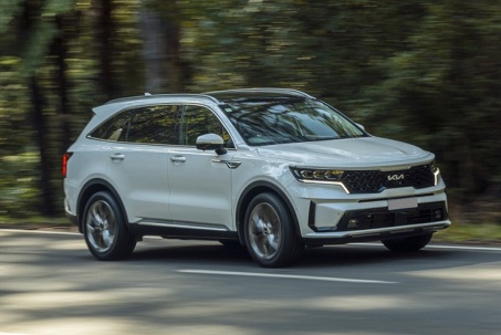 Giá xe KIA Sorento tháng 2/2025, SUV cỡ trung đa dạng hệ truyền động