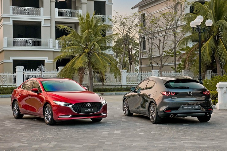 Giá xe Mazda3 niêm yết và lăn bánh tháng 2/2025 - 1