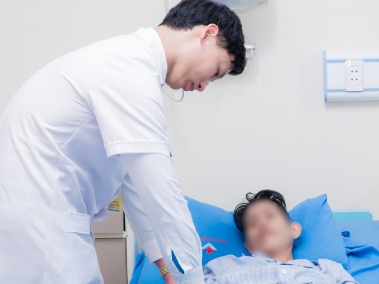 Đau bụng dữ dội từng cơn, người đàn ông đi khám phát hiện ung thư đại tràng