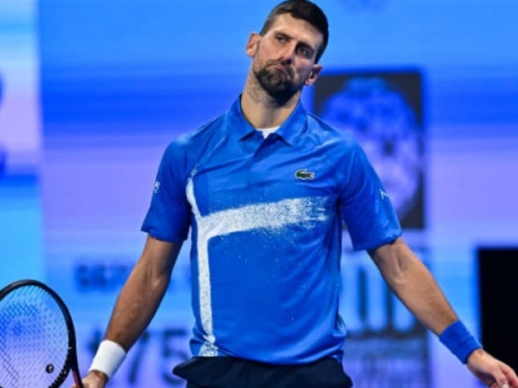 Djokovic đi cà nhắc rời Doha, vẫn tới Mỹ tranh cúp Indian Wells với Alcaraz