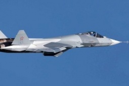 Su-57 bất ngờ hạ cánh tại Iran