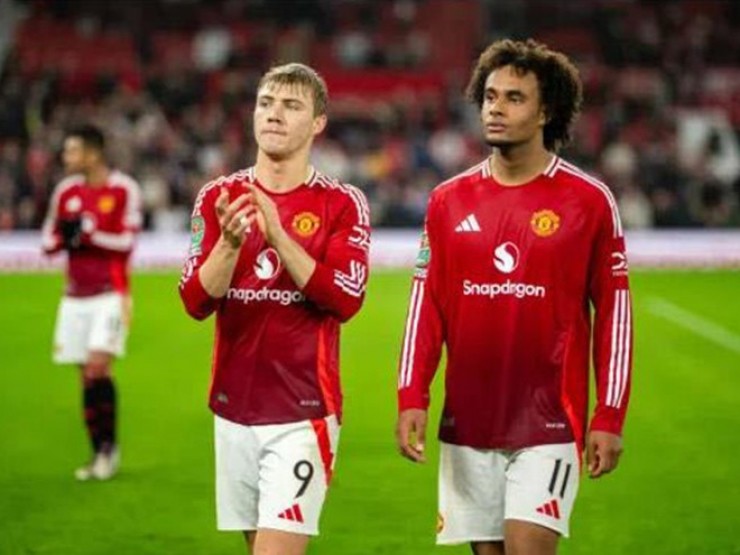 Hàng công MU “120 triệu ném vào đống rác“: Amorim làm gì để Hojlund - Zirkzee ghi bàn?