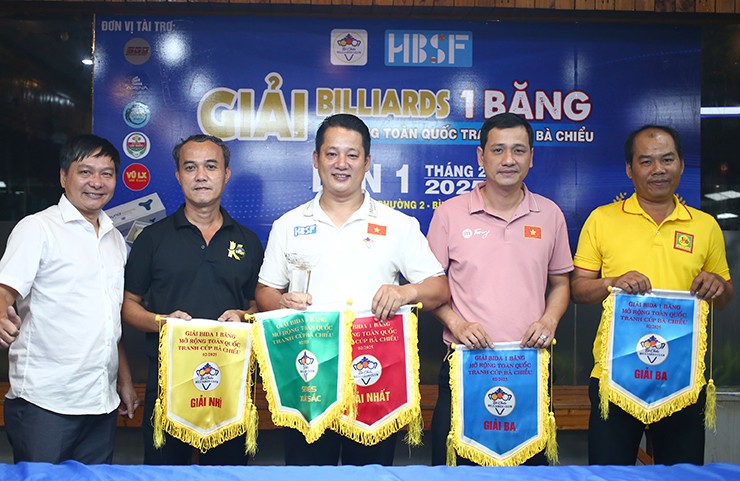 4 tay cơ xuất sắc nhất giải