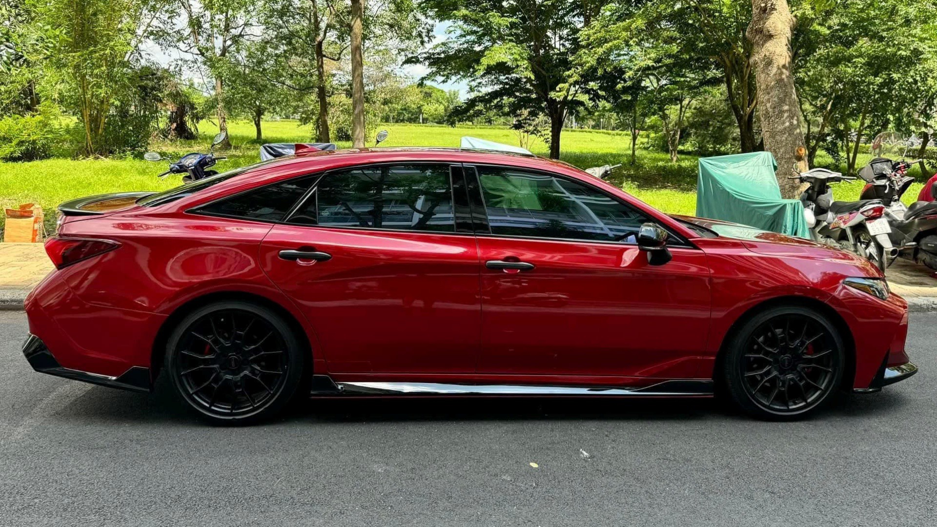 Xe độc Toyota Avalon TRD 2020 rao bán hơn 2 tỷ đồng - 2