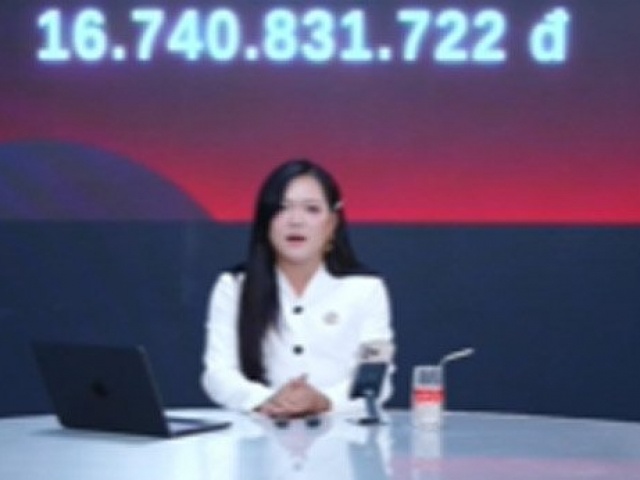 Phạm Thoại livestream chia sẻ sao kê hơn 16 tỷ đồng tiền từ thiện