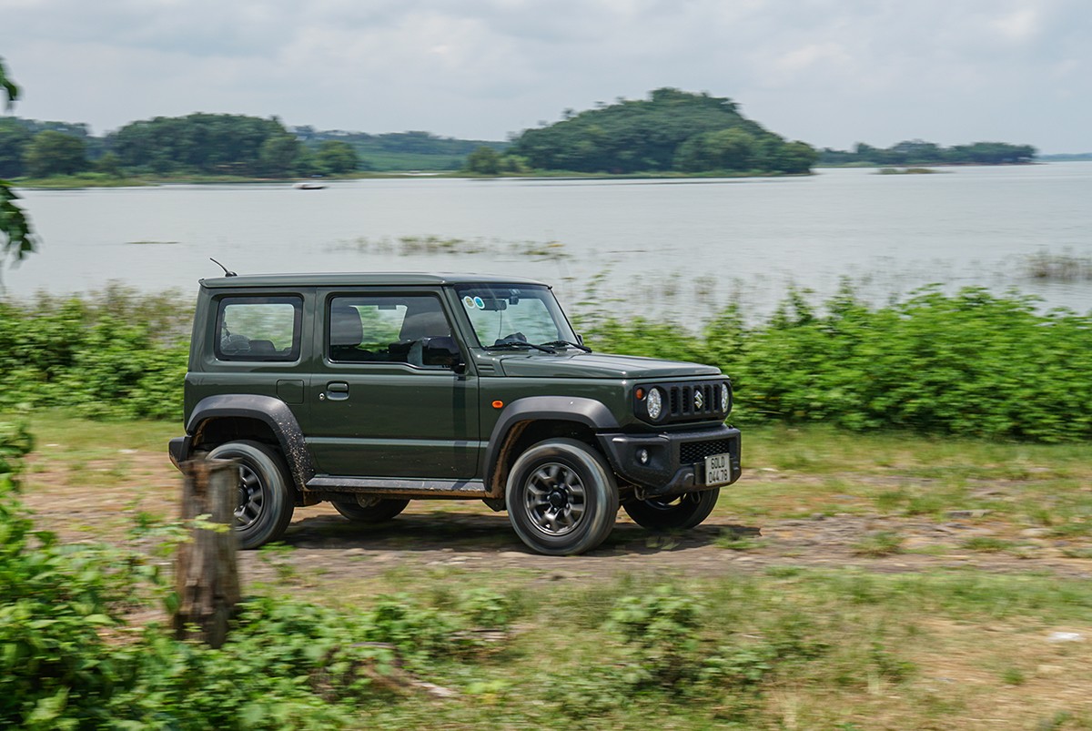 Trải nghiệm xe Suzuki Jimny, có gì “đắt giá” sau vô lăng ? - 9