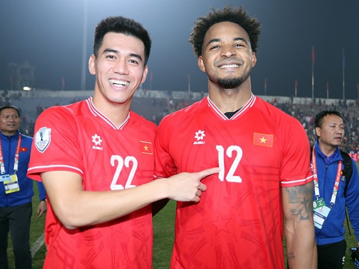 Tiền đạo Xuân Son dự đoán Tiến Linh giành Quả bóng vàng Việt Nam