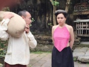 Đời sống Showbiz - Vừa cưới chồng Tây cao 2m, “nữ diễn viên lùn nhất Việt Nam” lại nhắc đến chuyện phân chia tài sản với chồng cũ