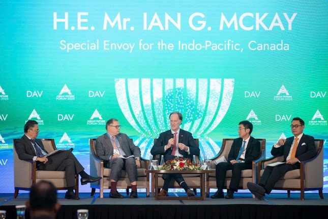 Các chuyên gia thảo luận về vai trò của Asean và thách thức khi Mỹ theo đuổi chính sách khác. (Ảnh: Như Ý)
