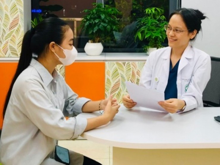 Tranh luận khi người bệnh xưng hô “chị - em“ với bác sĩ