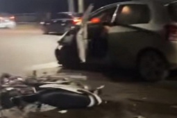 3 người trên xe máy tử vong sau va chạm với ô tô tại Phúc Thọ