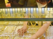 Kinh doanh - Giá vàng hôm nay, 27-2: Giảm sâu rồi bật tăng mạnh