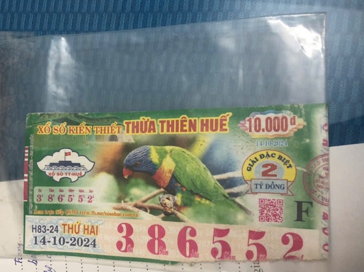 Tờ vé số trúng giải đặc biệt 2 tỉ đồng nhưng không được trả thưởng.