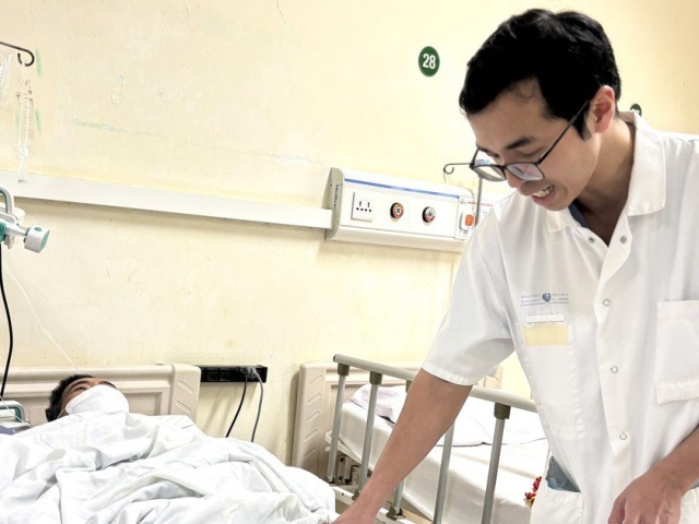 Cảnh báo: Đừng để chân lạnh ngắt mới tìm đến bác sĩ