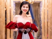 Oanh Yến chăm mặc váy vài trăm nghìn đồng đi sự kiện