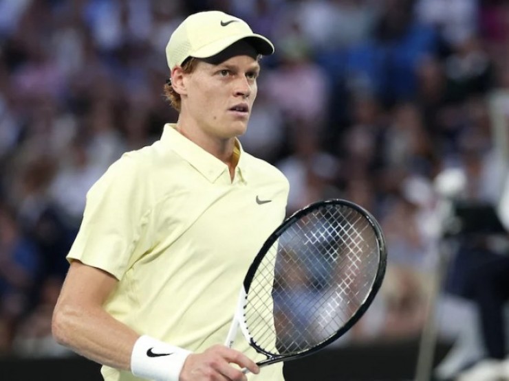 Nóng nhất thể thao sáng 1/3: Bị cấm thi đấu, Sinner vẫn tập luyện chăm chỉ