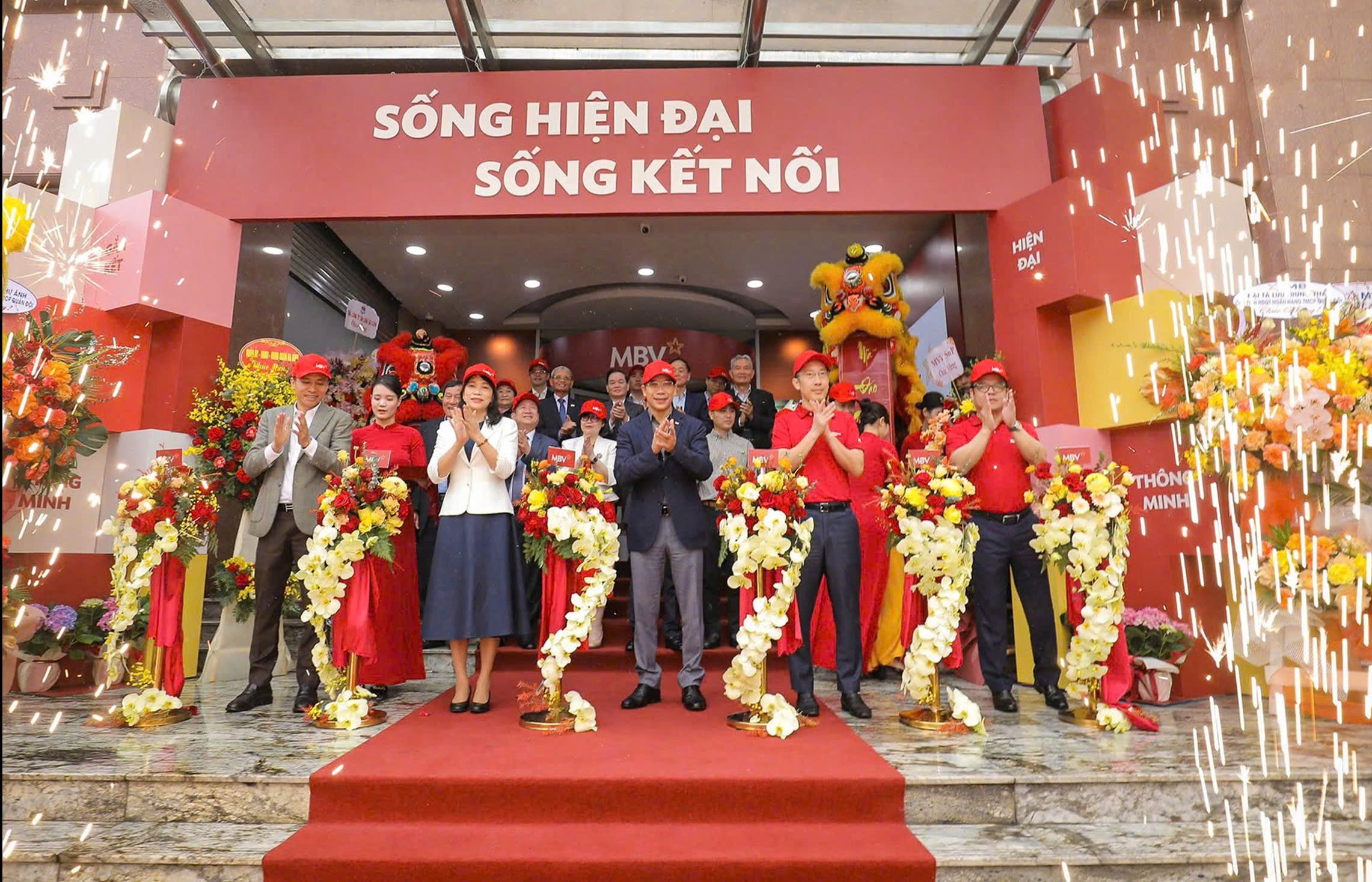 Nghi lễ cắt băng khai trương văn phòng làm việc của MBV tại số 3 Liễu Giai, Hà Nội