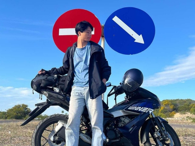 20 tuổi lái xe máy xuyên Việt cả tháng