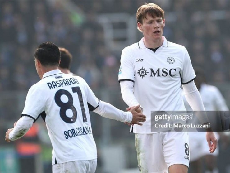 Tin mới nhất bóng đá sáng 1/3: Solskjaer buồn vì MU để McTominay rời đi