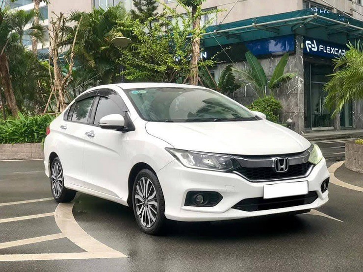 Nên mua KIA Soluto hay Honda City 2018 cũ? - 4