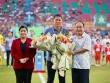 Người hùng AFF Cup của ĐT Việt Nam bật khóc ngày chia tay CLB Bình Phước