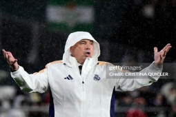 "Trò chơi" của Real trước derby Madrid: Ancelotti thử nghiệm, hàng thủ rối loạn