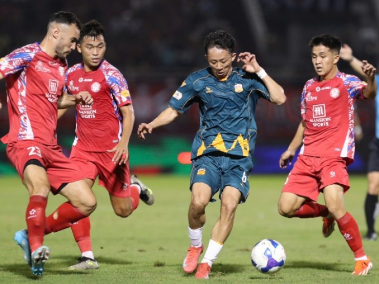 Video bóng đá TP.HCM - HAGL: “Gáo nước lạnh“ đầu trận, tiếc nuối cột dọc (V-League)