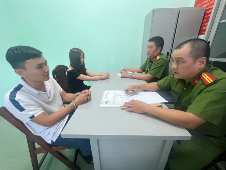  Cơ quan công an làm việc với vợ chồng Nguyễn Văn Quyết và Võ Thị Thanh Xuân