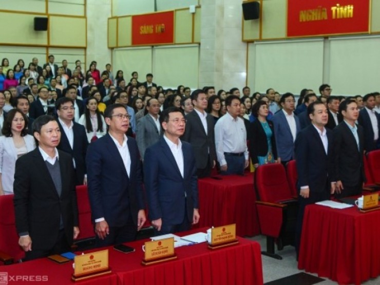 Ngày đầu làm việc của các bộ ngành sau sắp xếp bộ máy