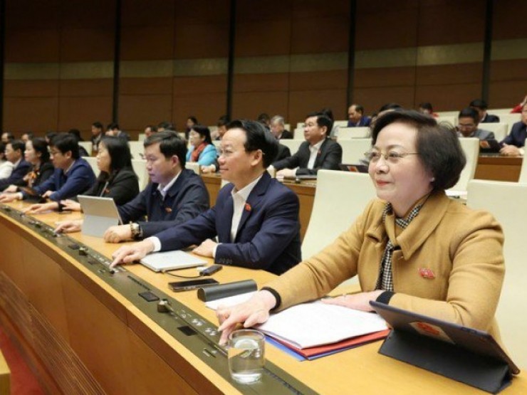 Bổ sung thẩm quyền cho chủ tịch UBND tỉnh, thành phố