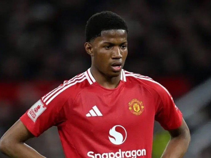 Tiền đạo 17 tuổi của MU không được dự Europa League, HLV Amorim tiếc nuối