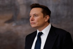 Bốc hơi 116 tỷ USD, tài sản của Elon Musk còn bao nhiêu?