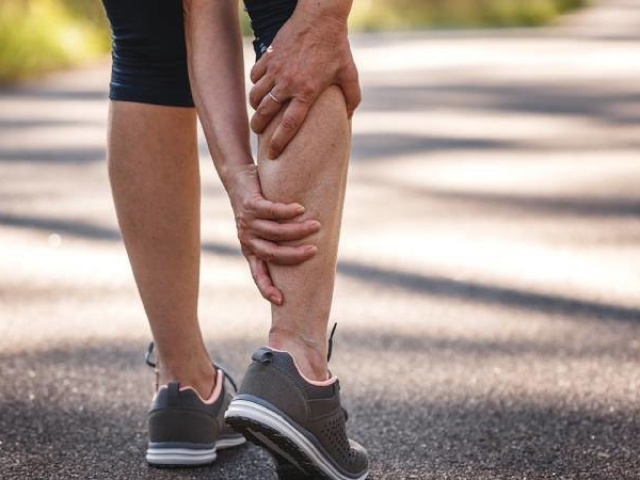 4 dấu hiệu cảnh báo bệnh tiểu đường khi đi bộ