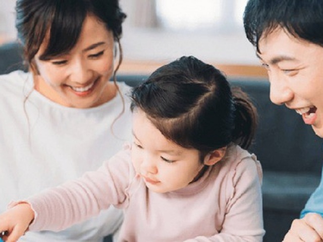 Cha mẹ của những đứa trẻ trí tuệ cảm xúc cao thường có 8 thói quen khác biệt