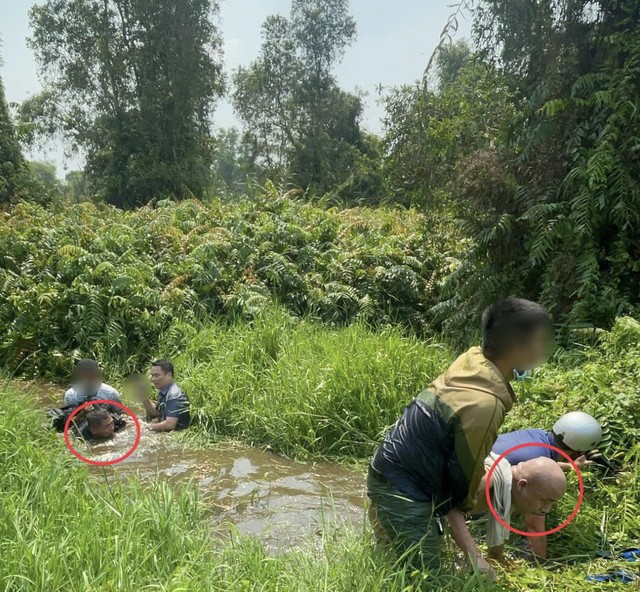 Công an bắt giữ các đối tượng trong khu vực hiểm trở