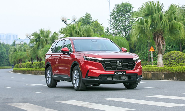 Giá xe Honda CR-V tháng 3/2025, tặng 100% lệ phí trước bạ - 3