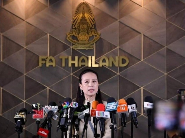 Bóng đá Thái Lan bị giáng đòn nặng vụ thua kiện 300 tỉ đồng