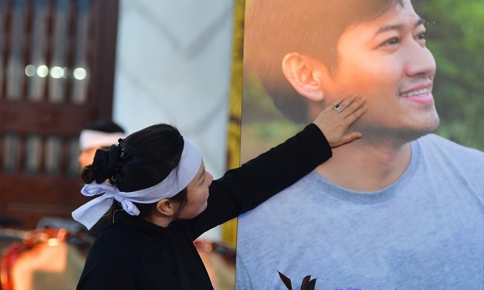 Khán giả, đồng nghiệp ôn kỷ niệm về nghệ sĩ Quý Bình - 1