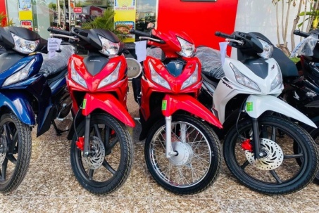 Bảng giá Honda Wave RSX tháng 3/2025, chênh từ 400 nghìn đồng