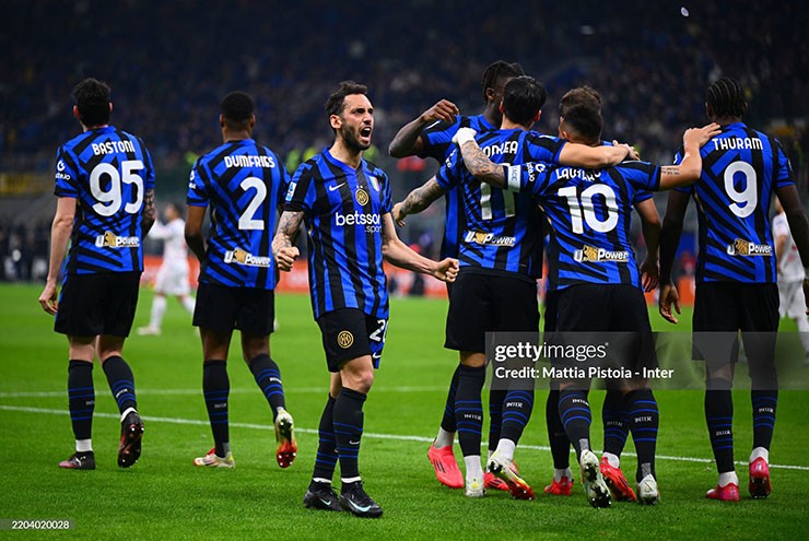 Inter Milan ngược dòng ngoạn mục