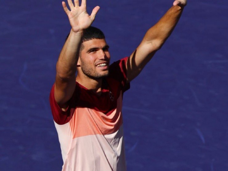 Video tennis Alcaraz - Halys: Thị uy sức mạnh trong 69 phút (Indian Wells)